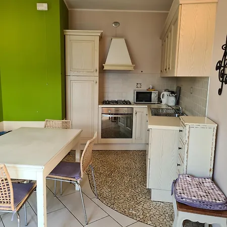 Giglio Comer Apartman *