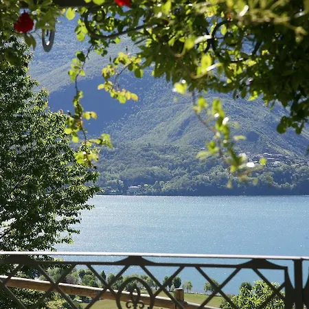 Apartament Giglio Comer *