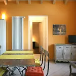 Giglio Comer גראבדונה